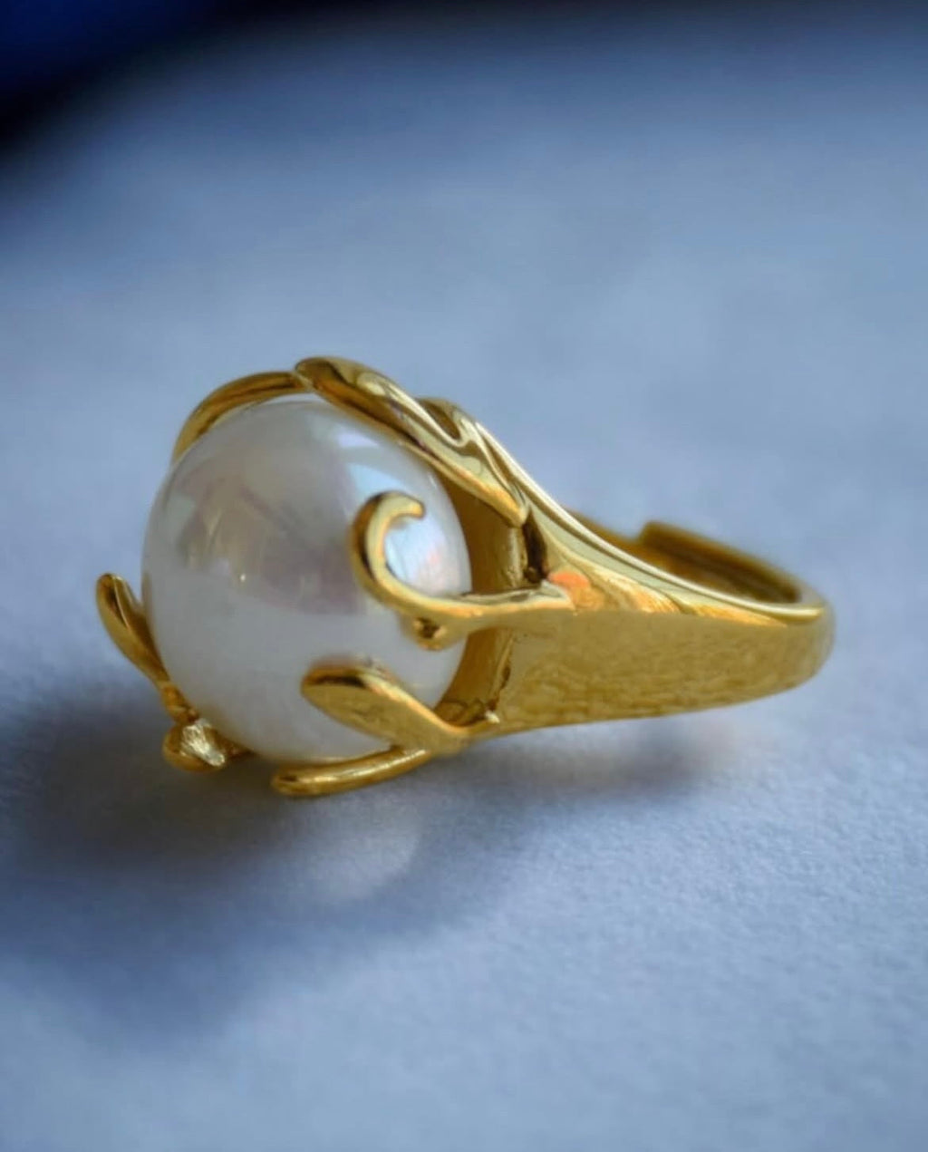 Ring mit dicker Perle 