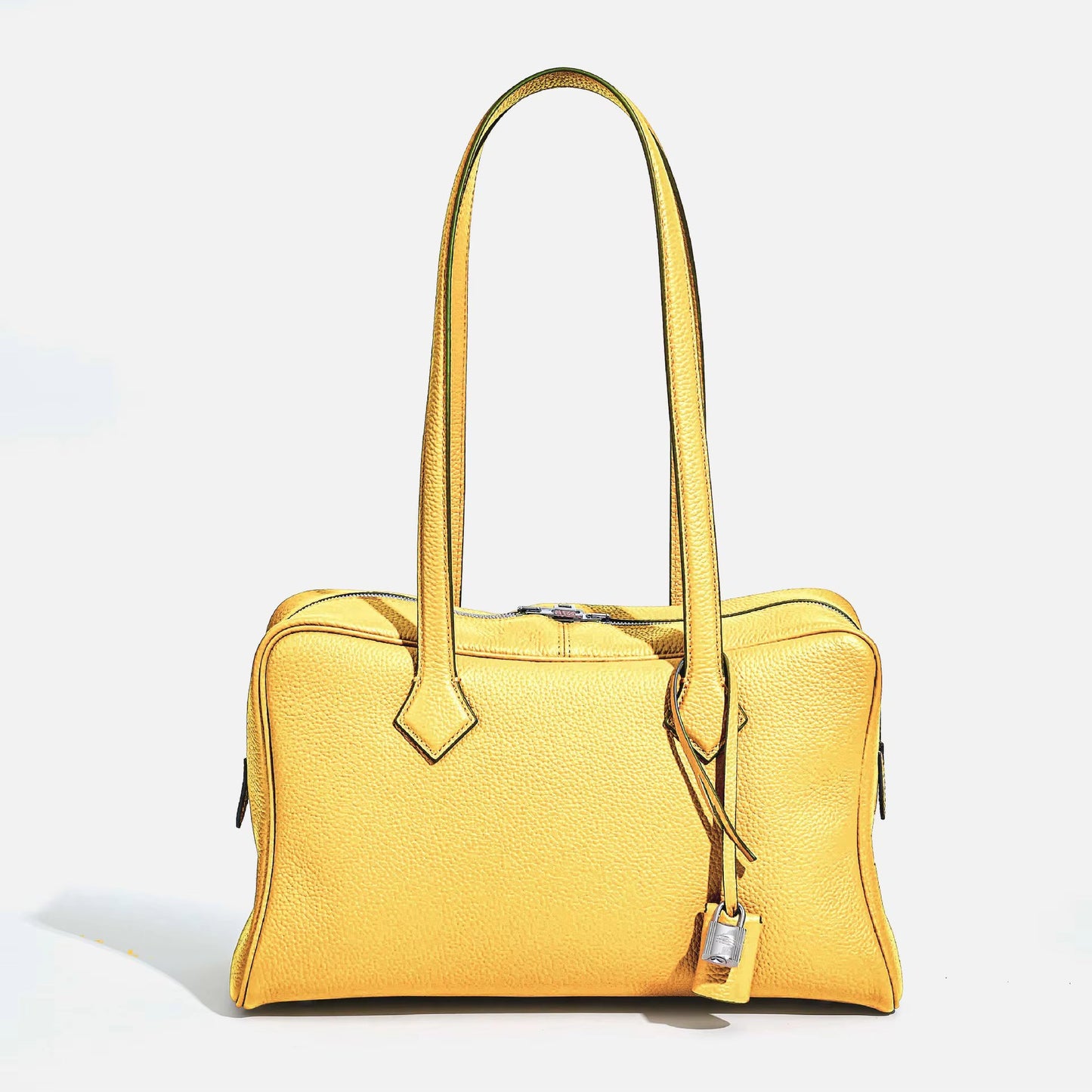 Lyxig Tote i Läderlook – Elegant Handväska för Dam