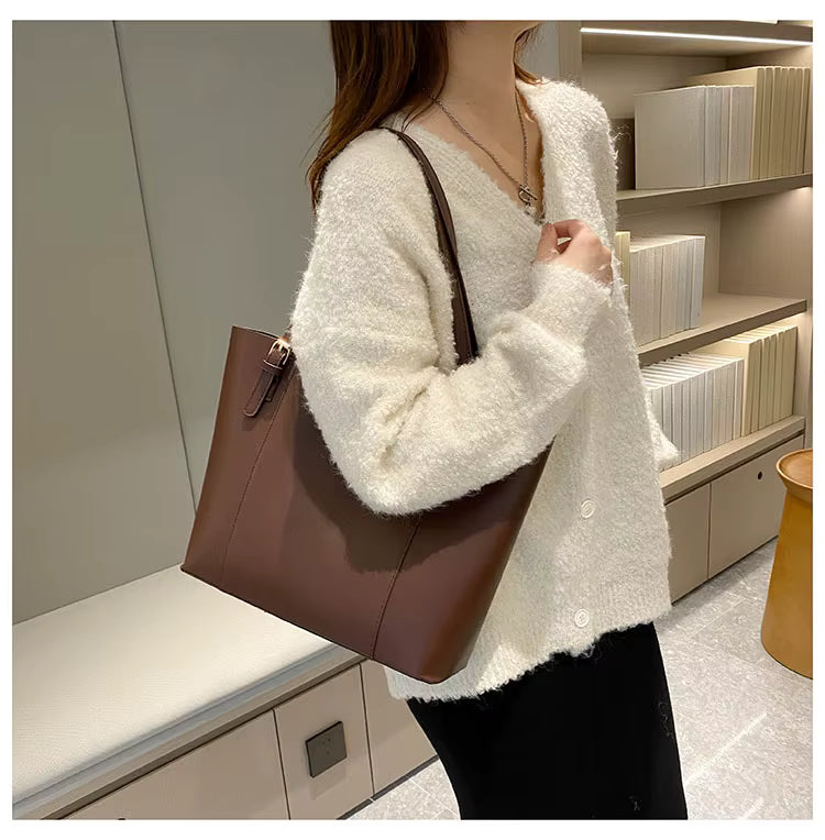 Klassisk Axelväska – Tidlös & Praktisk Handväska