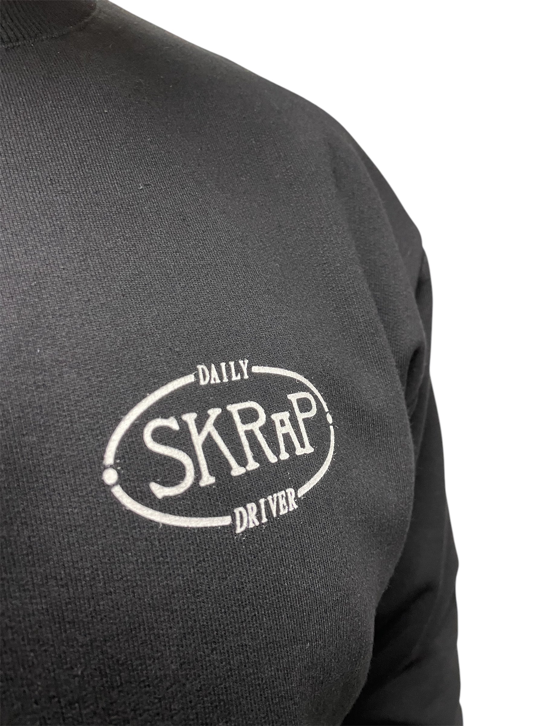 Schwergewichtiger Rundhalsausschnitt