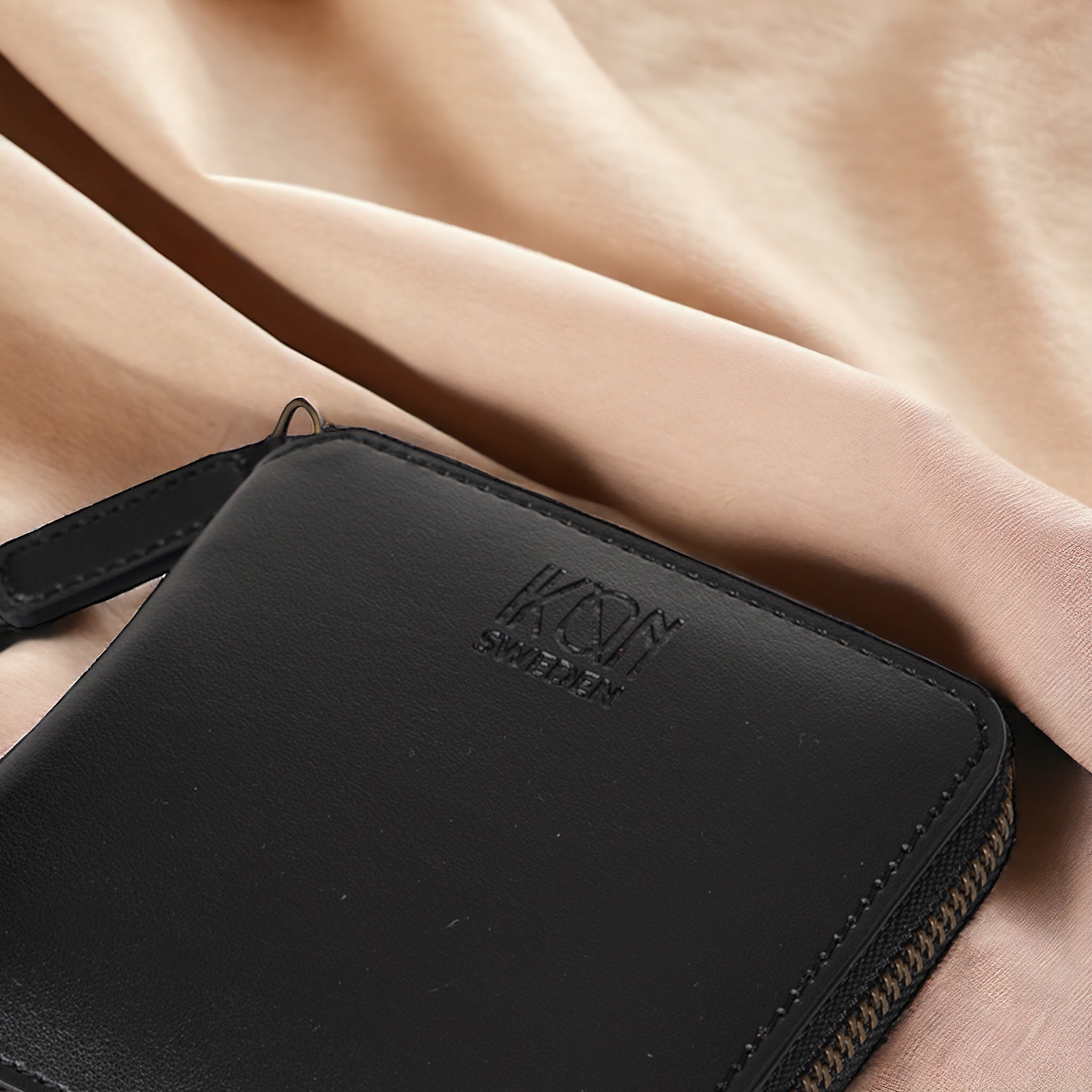 Kivik Small Zip Wallet-2