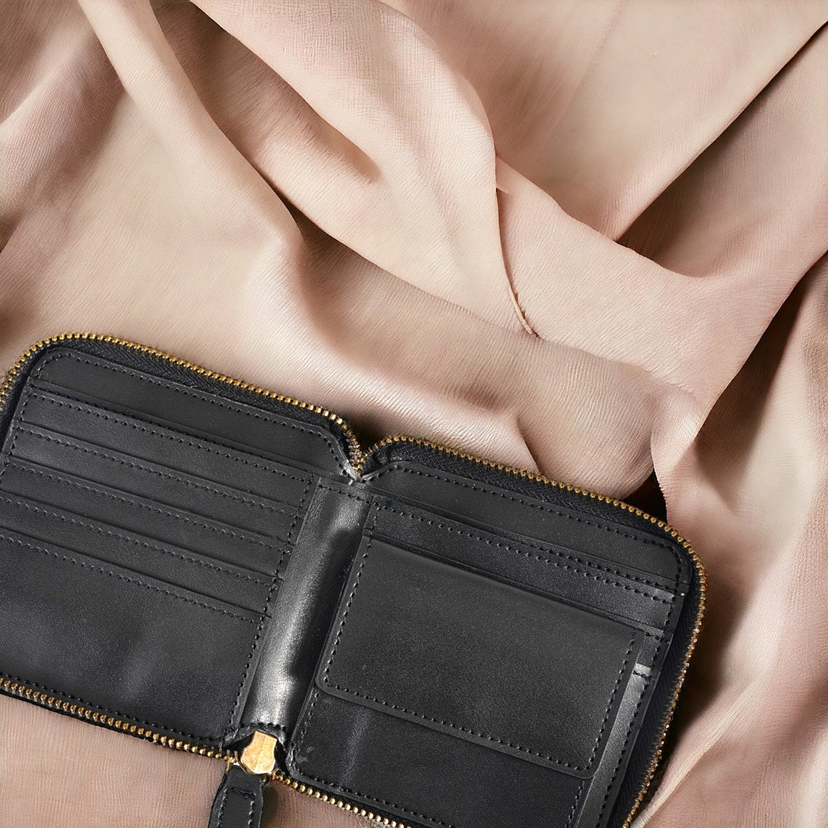 Kivik Small Zip Wallet-3