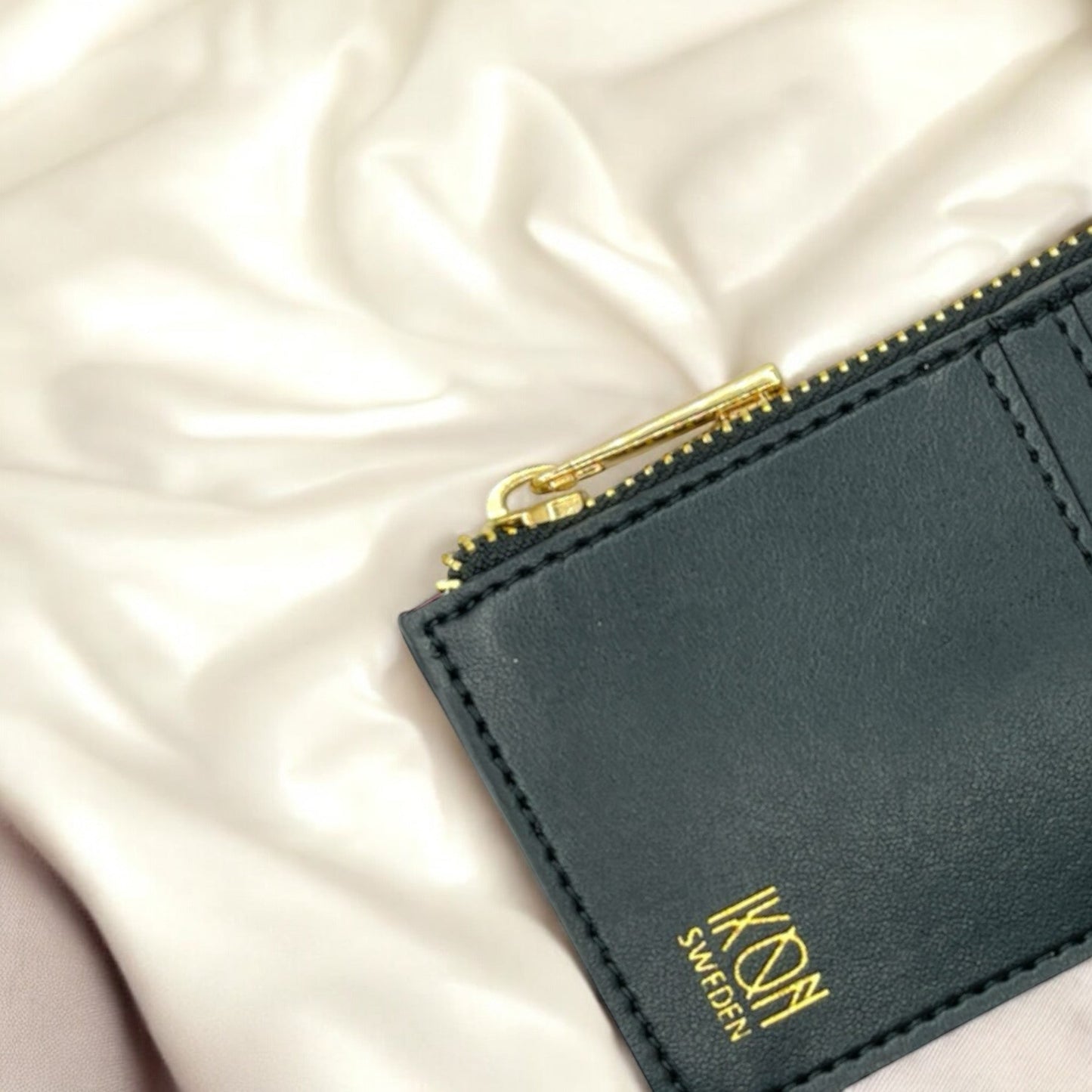 Zipper Card Holder-2