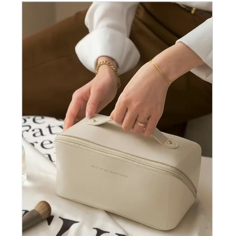 Unnötig kompakt – Lyxig Design &amp; Smart Förvaring