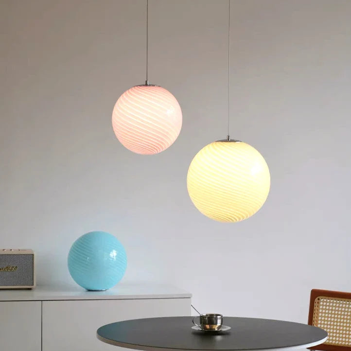 Handblown Swirl Hanging Lamp – Vintage-Inspired Design