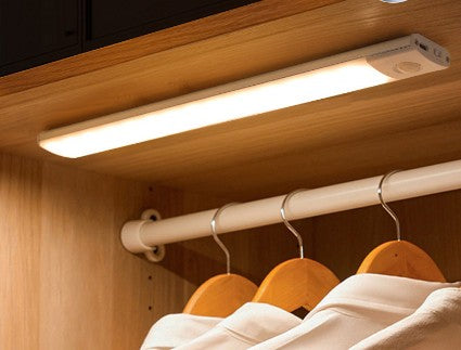 DOLDIS - Garderobslampa