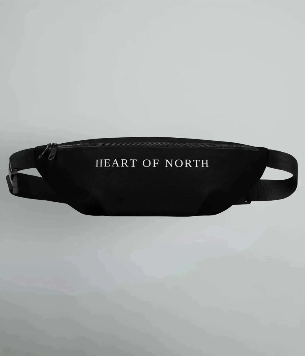 VÄSKA FANNY PACK HEART OF NORTH (SVART)