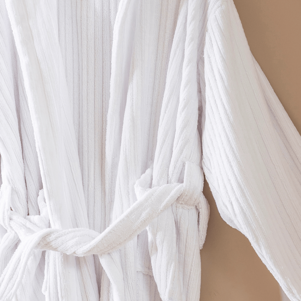 Lyxig morgonrock vit