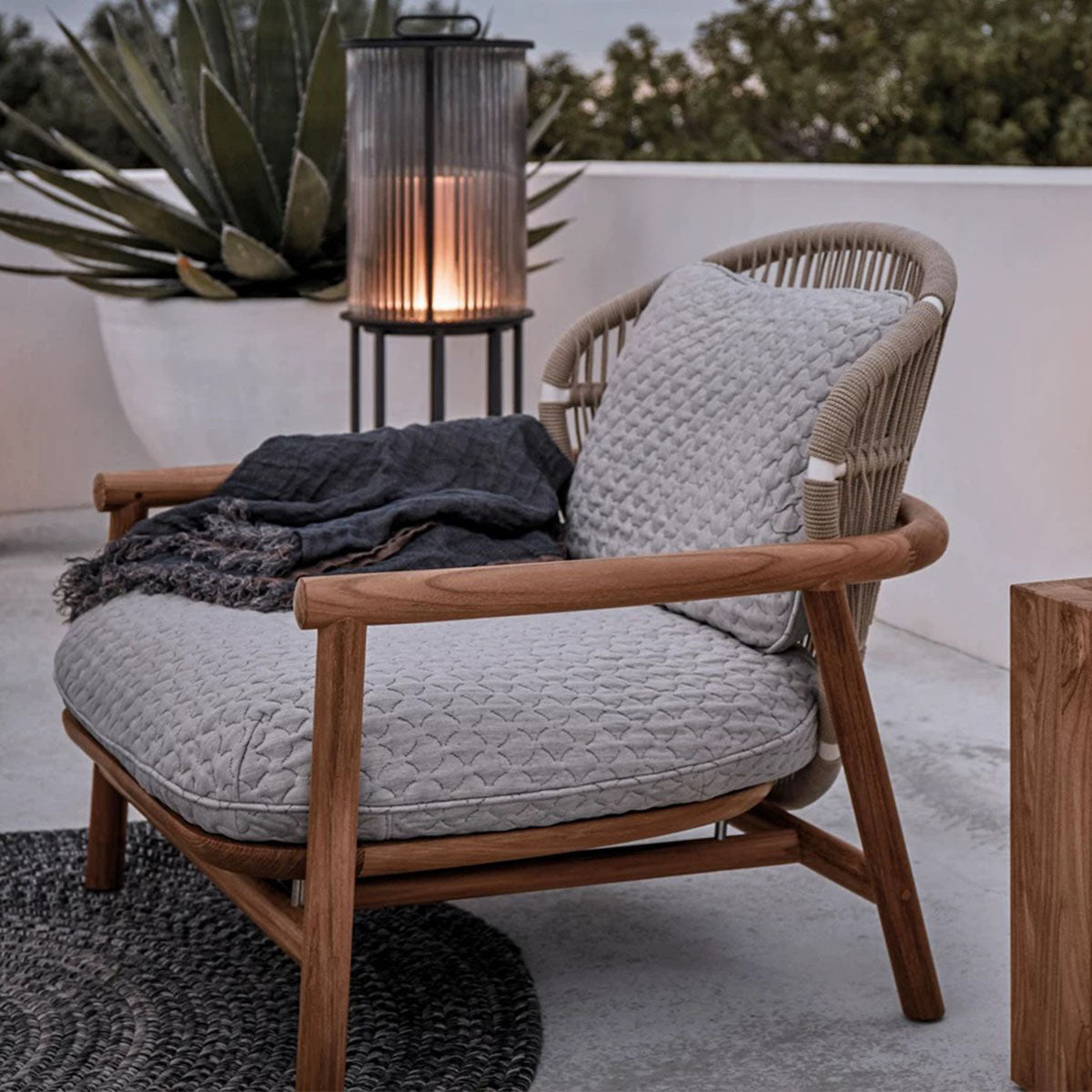 Billy Low-Back Lounge Chair-2