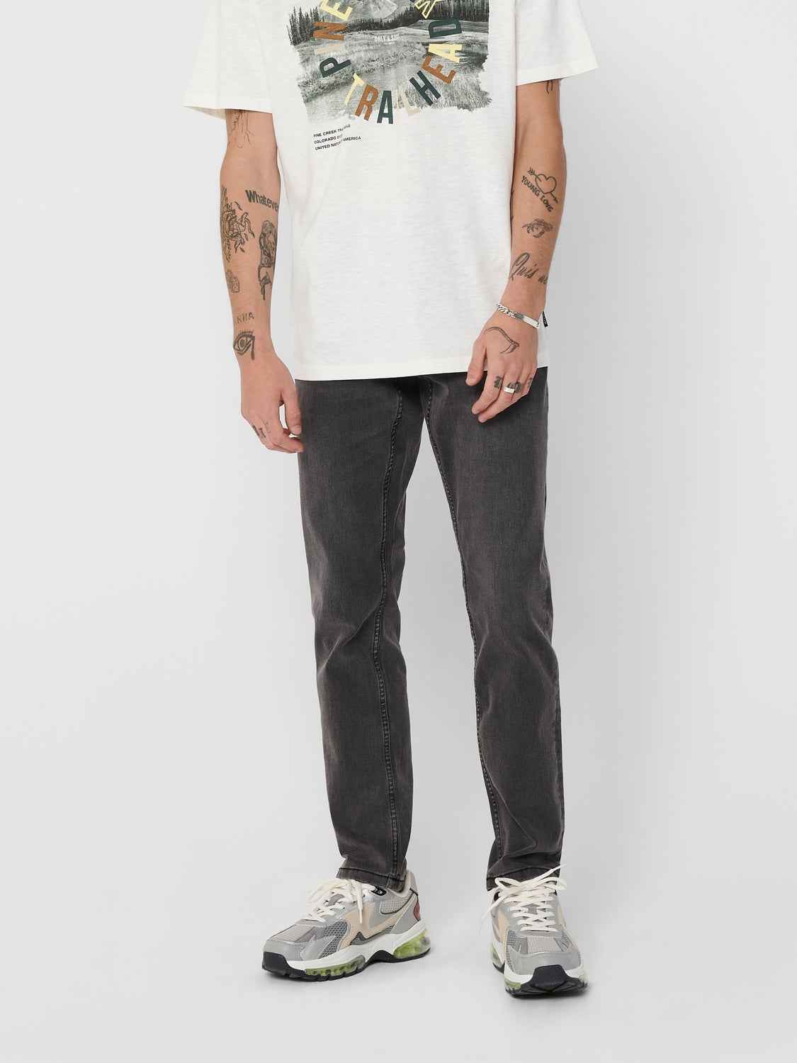 LOOM JEANS DK GREY