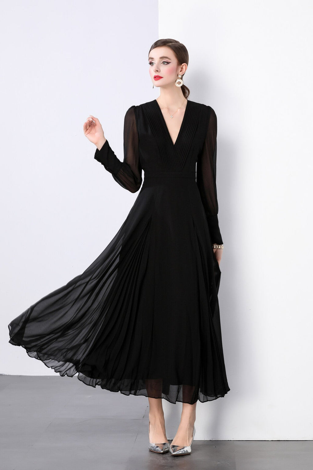 Midnight Black Long Sleeve Ruched Waist V Neck Maxi Dress-2