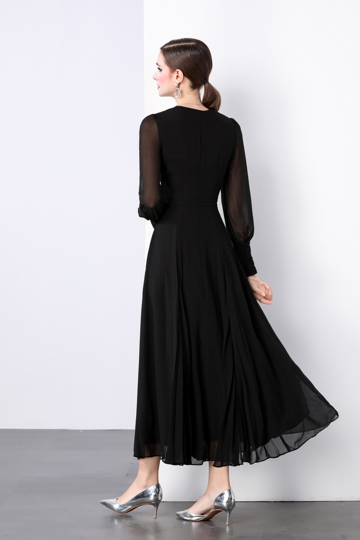 Midnight Black Long Sleeve Ruched Waist V Neck Maxi Dress-3
