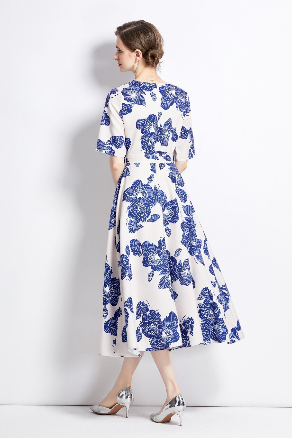 Porcelain Blue Vintage Print Waist Cinching Midi Dress-3