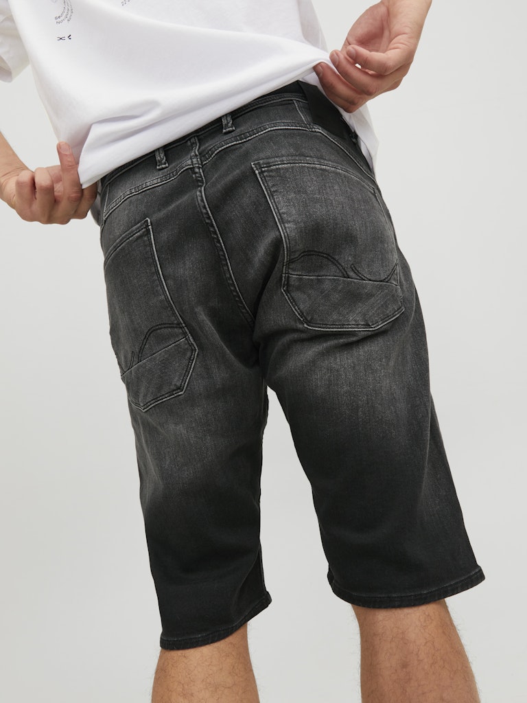 SCALE LONG SHORTS GE 607 IK