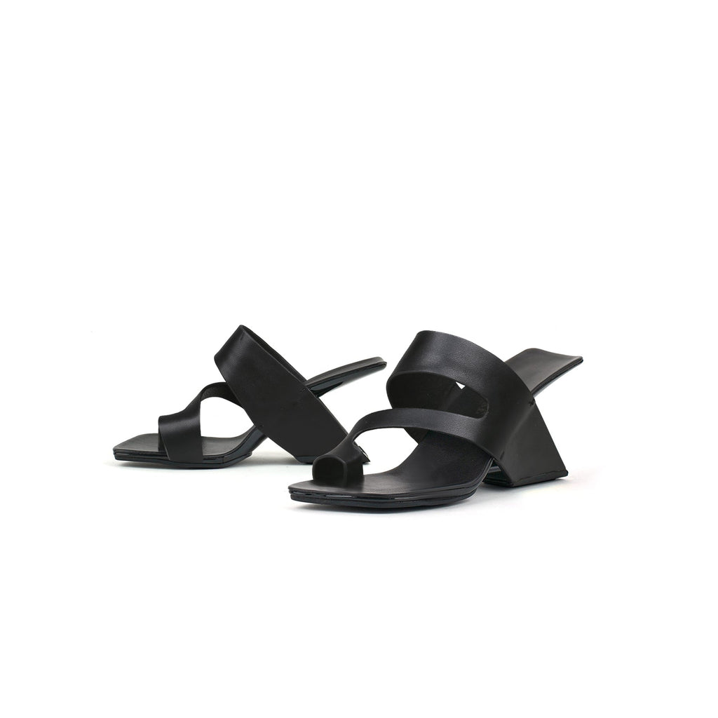 Single Toe Loop Strap Sandals-4