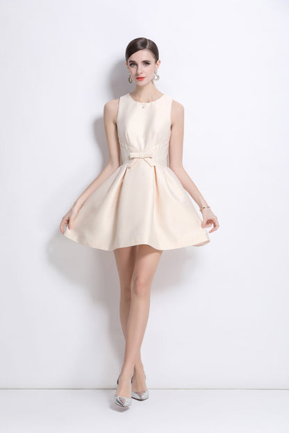 Sleeveless Bow Belt Ivory White Pleated Dress-2