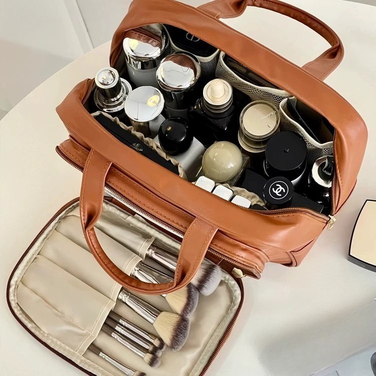 Sminkväska med borsthållare – Rymlig notwendig für smart förvaring