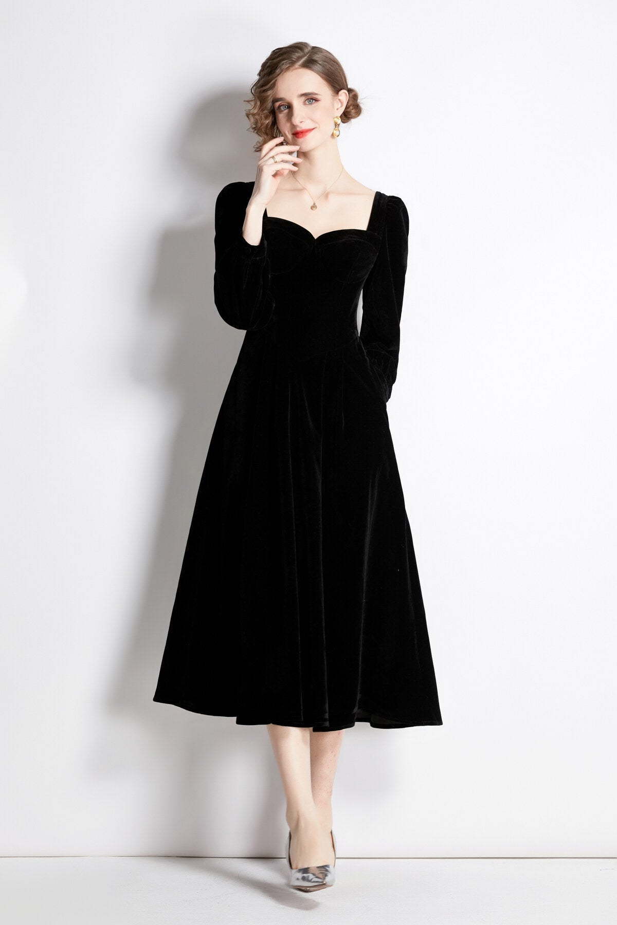 Square Sweetheart Neckline Vintage Velvet Dress-2