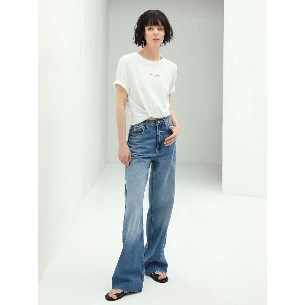 Stone Washed Straight Leg Blue Jeans-1