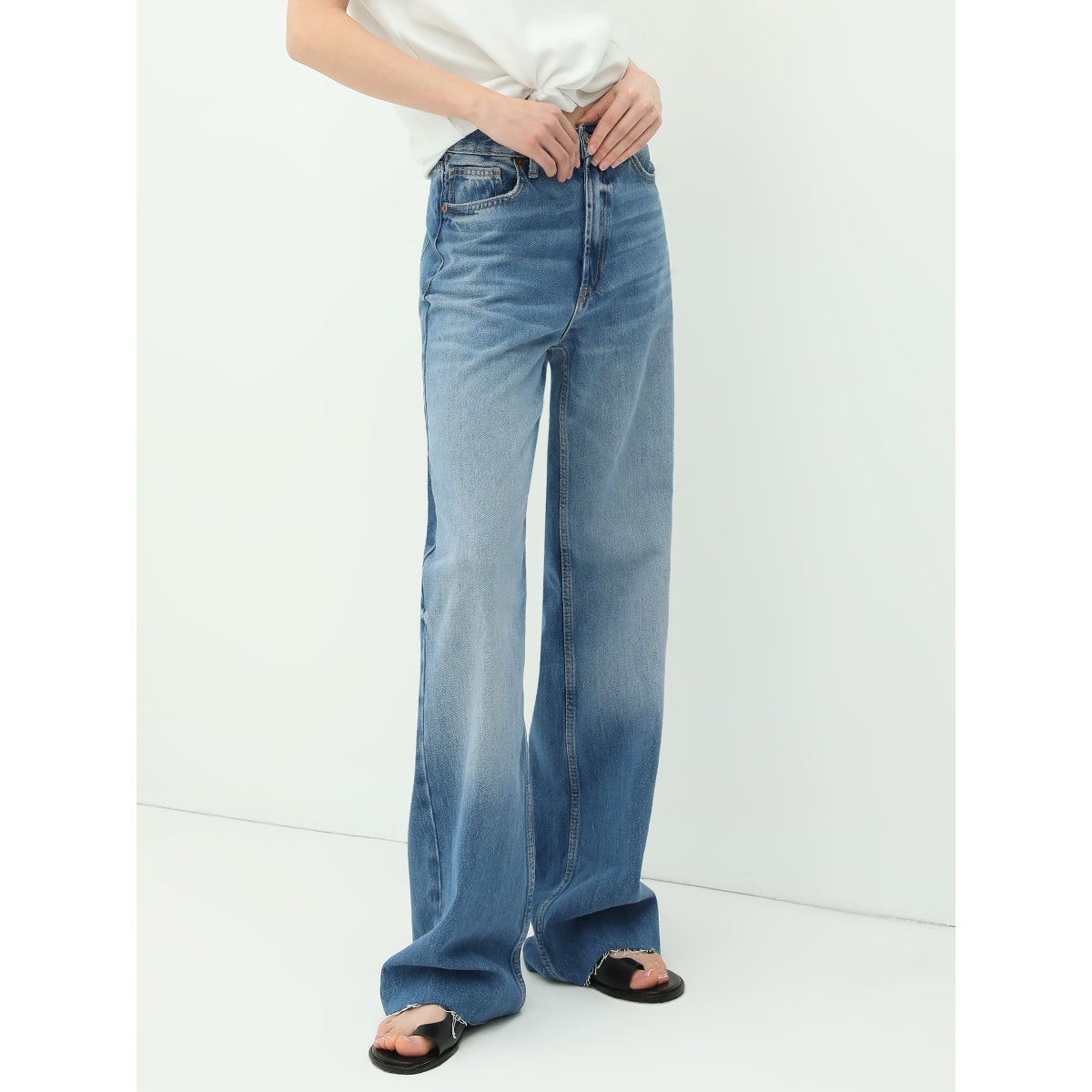 Stone Washed Straight Leg Blue Jeans-2