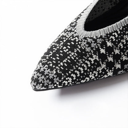 Stylish Pointed Toe Shallow Kitten Heel Work Pumps-4