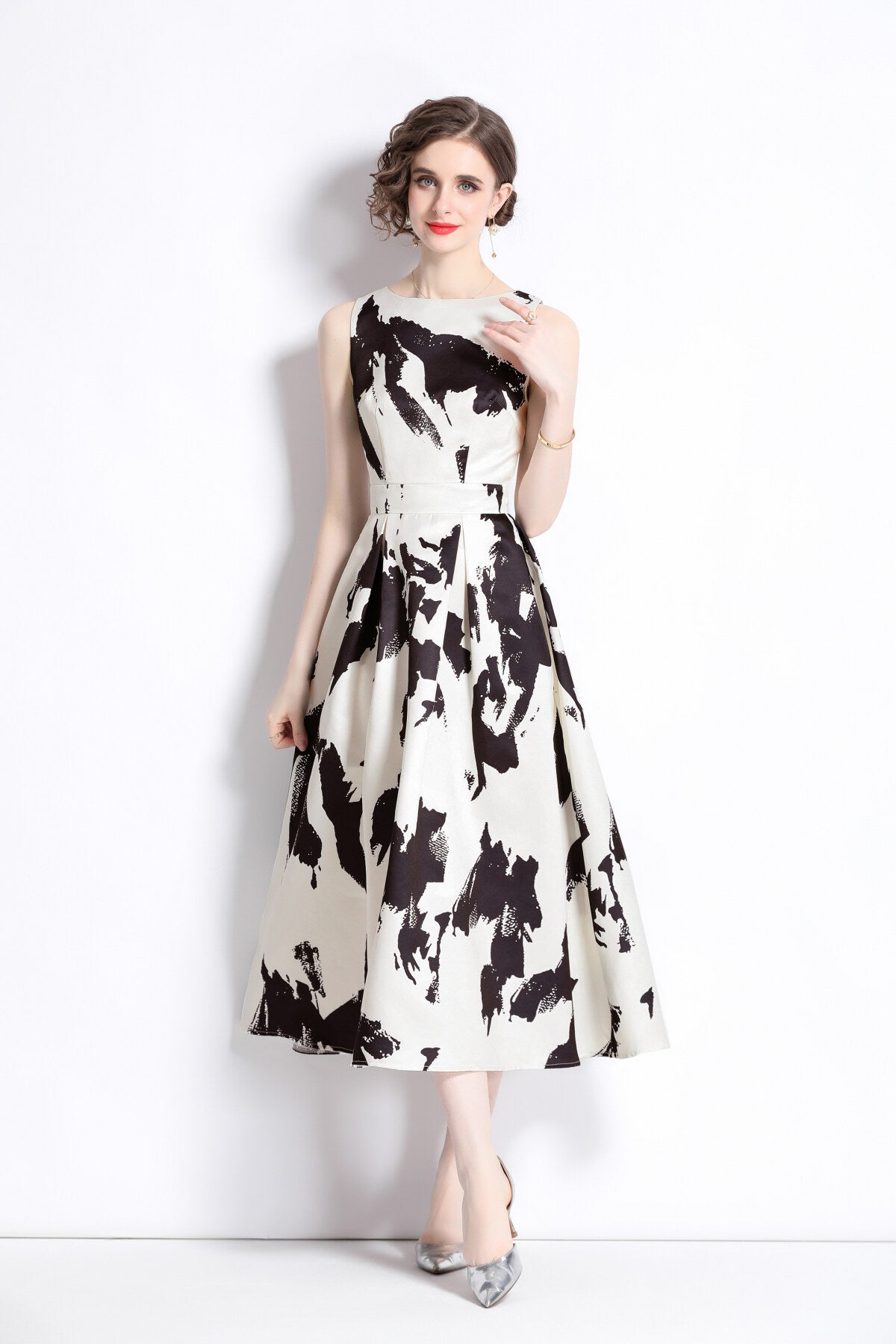 Vibrant Abstract Fitted Waist A Line Dress-0