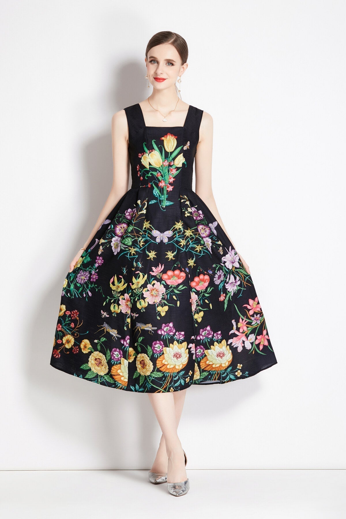 Vintage Black Floral High Waisted Spaghetti Strap Dress-2